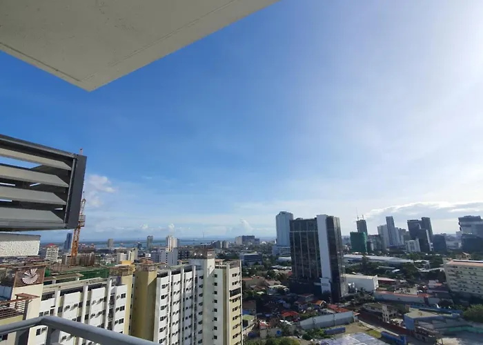 Arlowes At 20f Grand Residences 4*